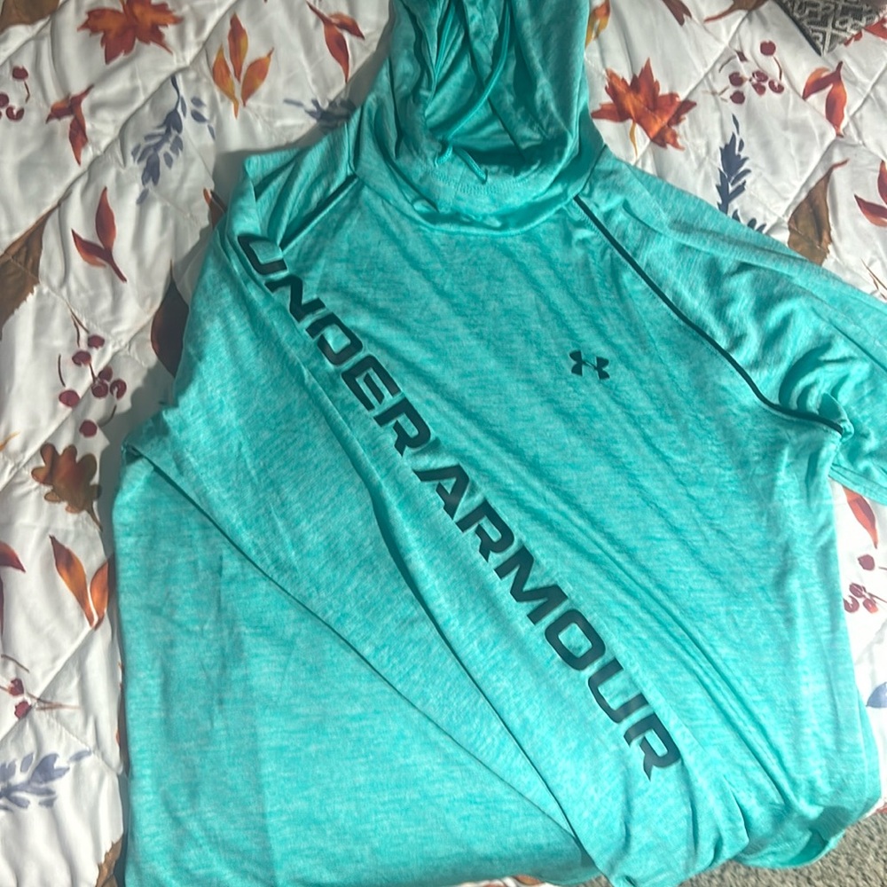 Hooded UnderArmour pullover